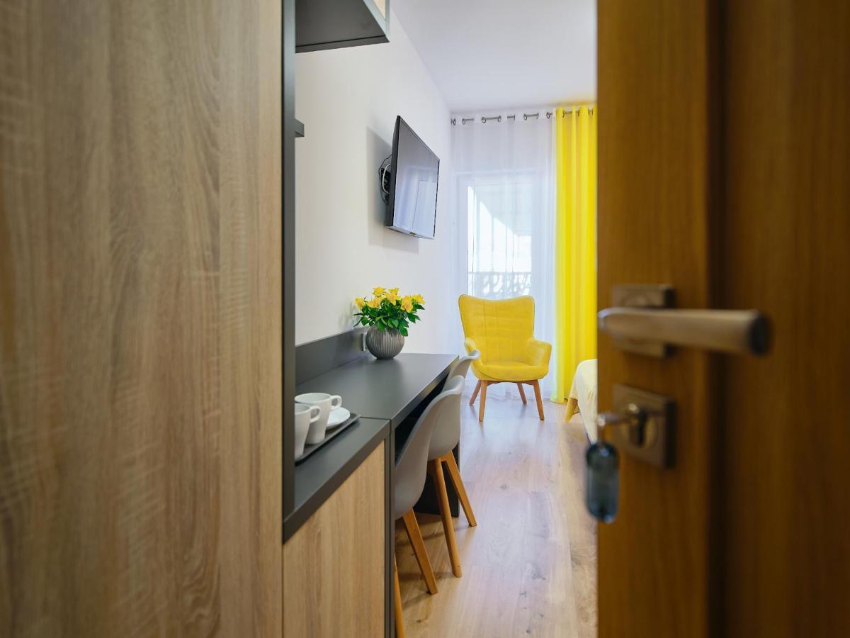 Villa Leba Pokoje & Apartamenty Ngoại thất bức ảnh